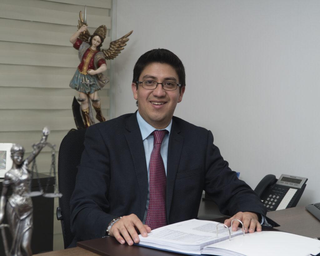 EL ALUMNO QUE SUPERÓ A LA MAESTRA.